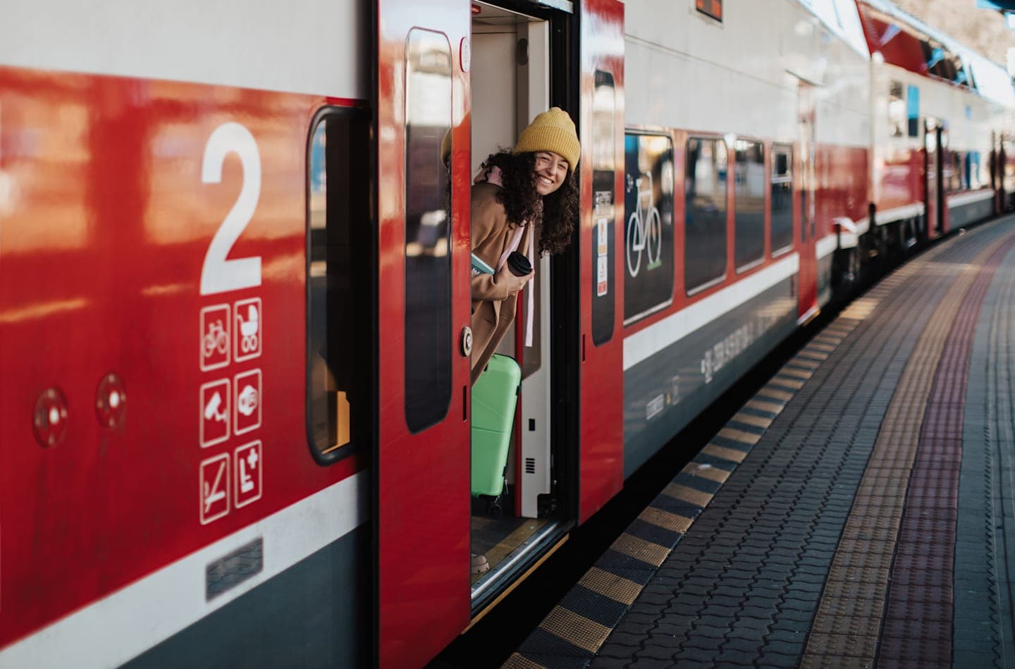 Zug zum Flug-Ticket der Deutschen Bahn (2. Klasse, innerhalb Deutschlands) thumbnail