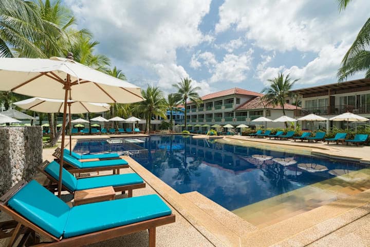The Briza Beach Resort Khaolak thumbnail